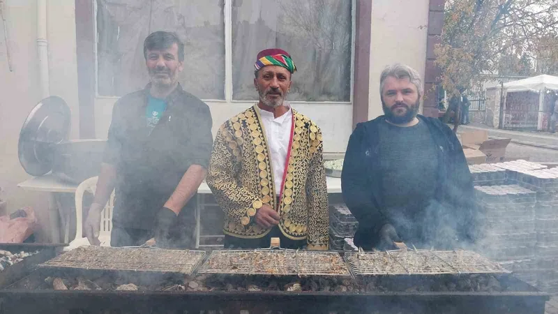 PINARHİSAR’DA HAMSİ FESTİVALİ COŞKUSU