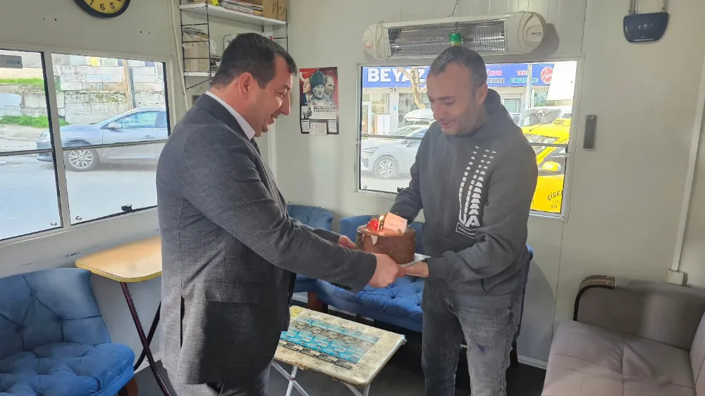 ŞOFÖRLER ODASI ADAYI YILMAZ ARAT’A ÇİÇEK TAKSİ’DEN SÜRPRİZ DOĞUM GÜNÜ