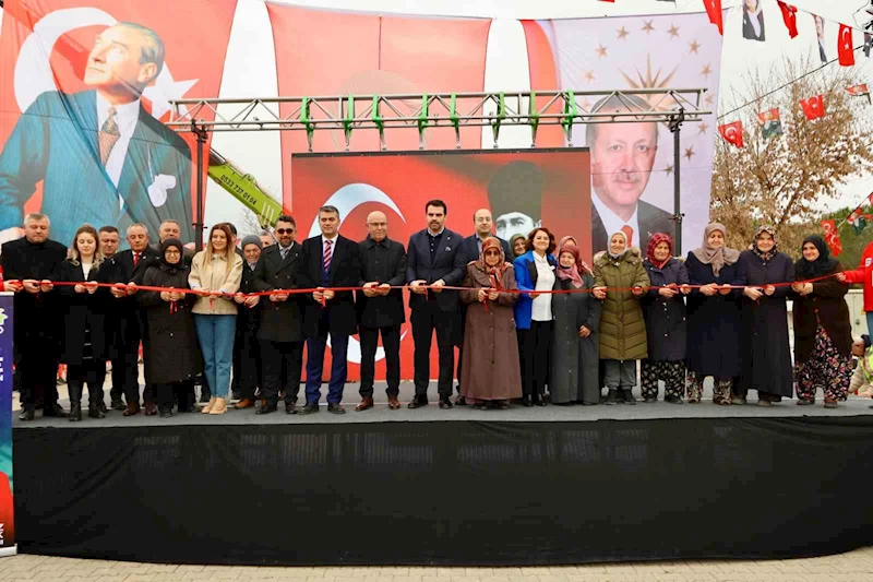 ERGENE ESENLER MAHALLESİ’NE DOĞALGAZ İÇİN İLK KAZMA VURULDU