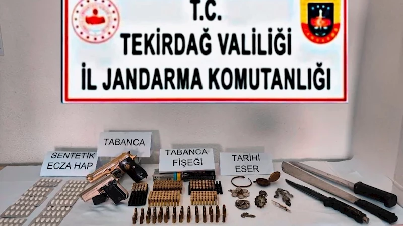 TEKİRDAĞ’DA DEV OPERASYON... UYUŞTURUCU, TÜTÜN, SİLAH VE TARİHİ ESER ELE GEÇİRİLDİ: 8 GÖZALTI