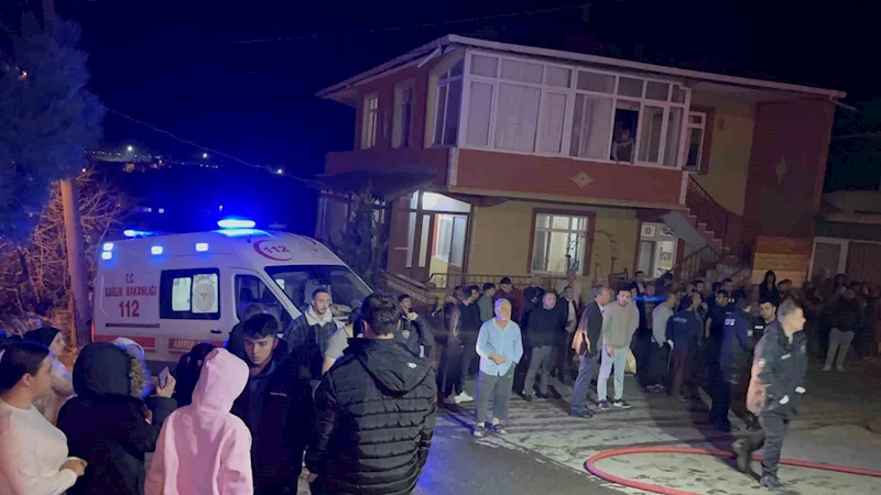 ÇORLU’DA KORKUTAN YANGIN: 1’İ AĞIR 5 KİŞİ DUMANDAN ETKİLENDİ