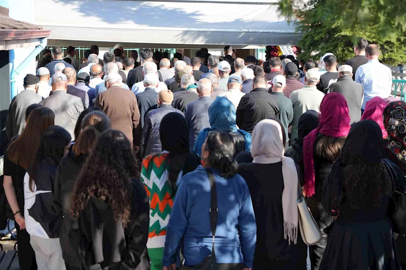 MERİÇ NEHRİ’NDE BOĞULAN ÇOCUK TOPRAĞA VERİLDİ