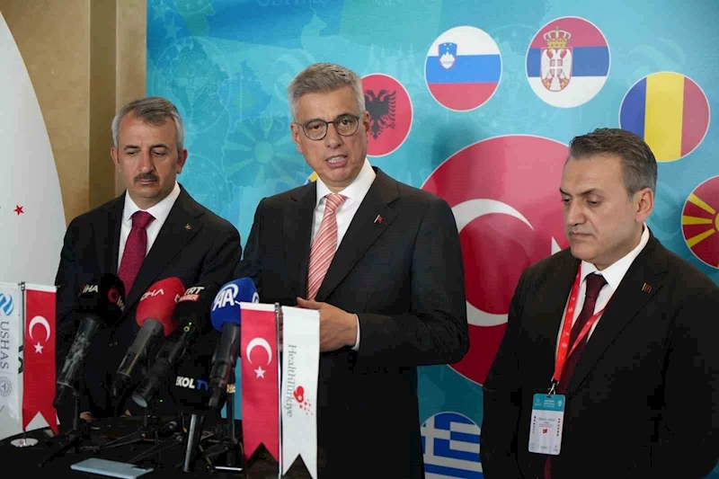 BAKAN MEMİŞOĞLU: (İSTANBUL DEPREMİ) ŞU ANDA HASTANELERİMİZDE 32 YARALIMIZ VAR, DURUMLARI İYİ