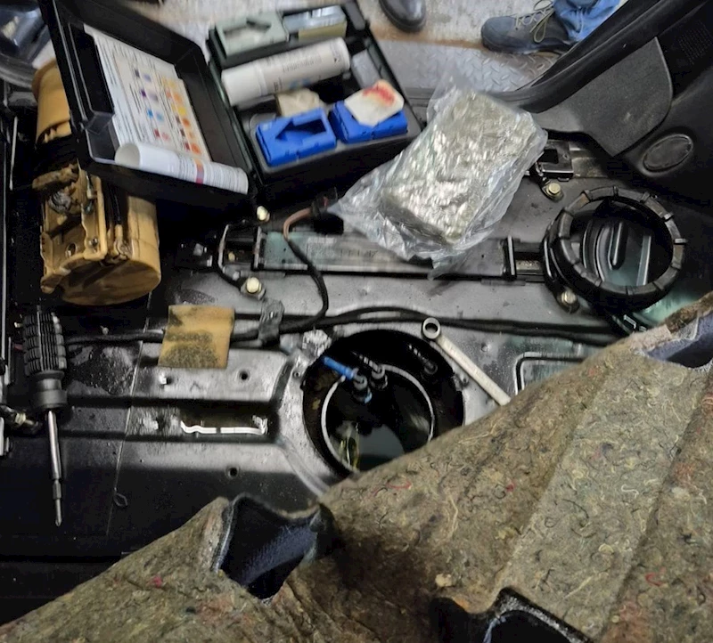 DEPO DOLUSU ESRARLA TÜRKİYE’YE GELMEK İSTEDİ