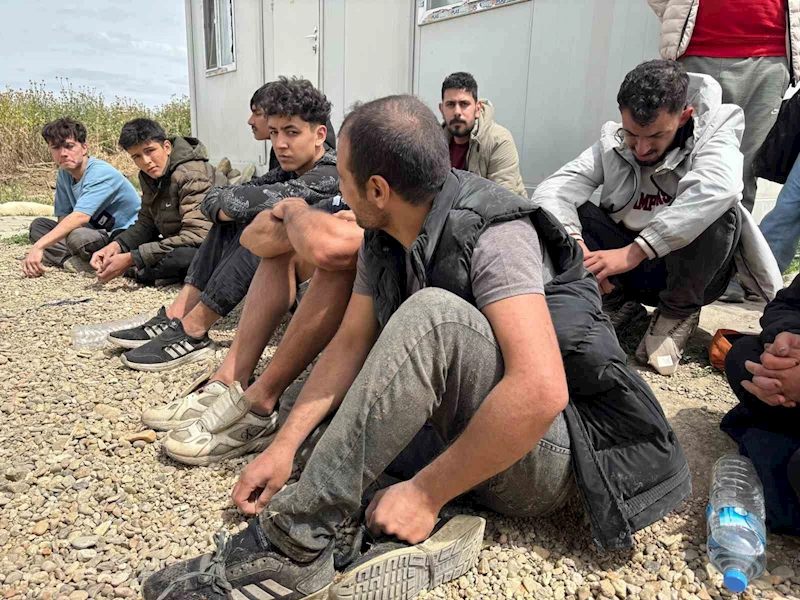 YUNANİSTAN GÜVENLİK GÜÇLERİ ARALARINDAN ÇOCUKLARIN VE KADINLARIN OLDUĞU 18 GÖÇMENE EZİYET ETTİ