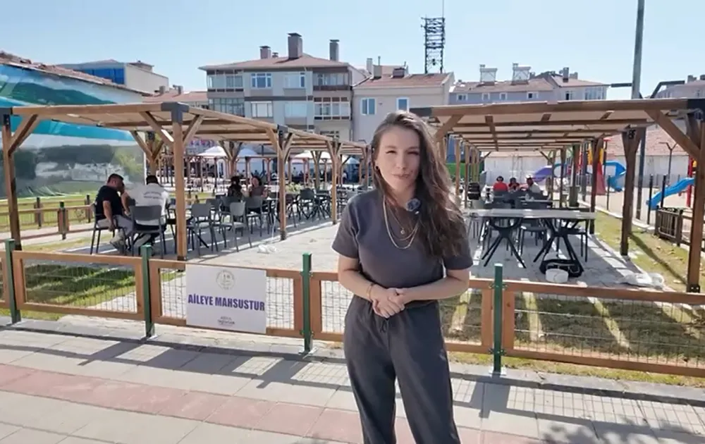 BELEDİYE PARKA ‘AİLE KÖŞESİ’ YAPTI