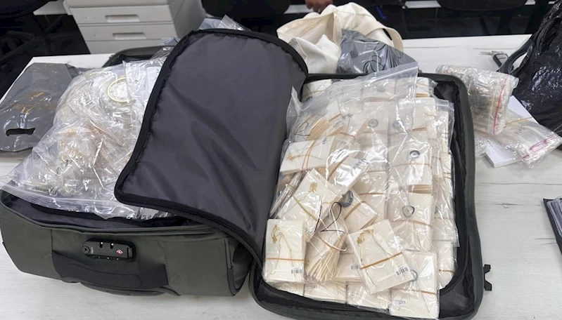 BULGARİSTAN GÜMRÜĞÜNDE 16 BİN EURO DEĞERİNDEKİ ALTIN VE GÜMÜŞ EŞYA ELE GEÇİRİLDİ