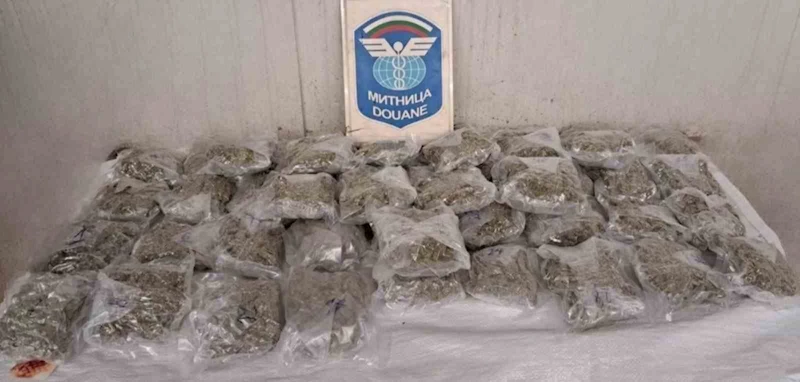 TÜP GAZA SAKLANAN ESRARI YURDA SOKACAKLARDI