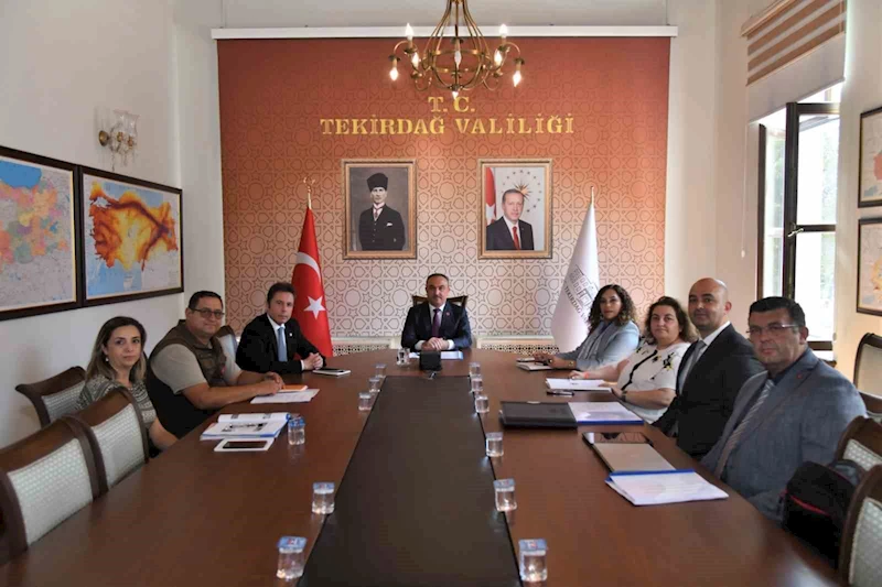 TEKİRDAĞ’DA SOKAK HAYVANLARI TOPLANTISI