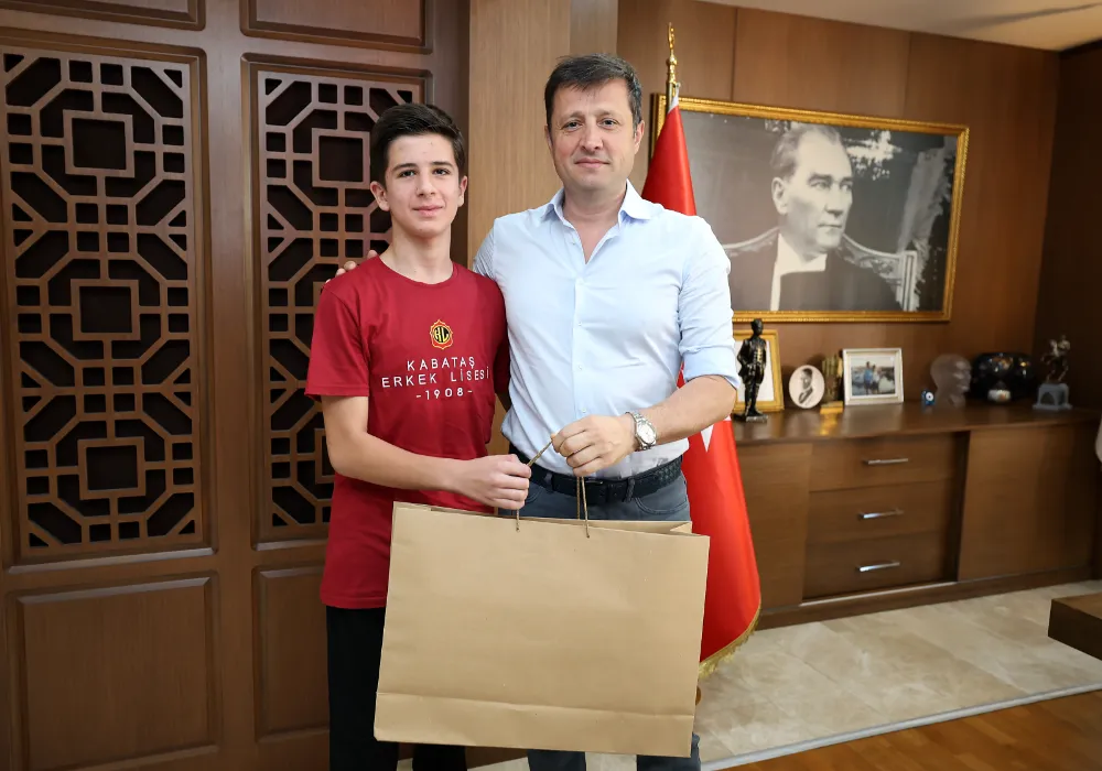 LGS TÜRKİYE 1.’SİNDEN BAŞKAN AKAY’A ZİYARET