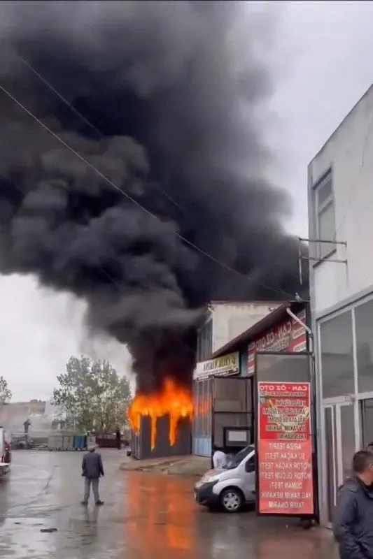 TEKİRDAĞ’DA SANAYİ SİTESİNDE KORKUTAN YANGIN