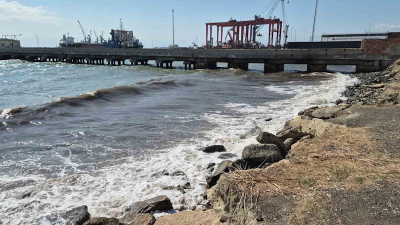 TEKİRDAĞ’DA POYRAZ ETKİLİ OLUYOR