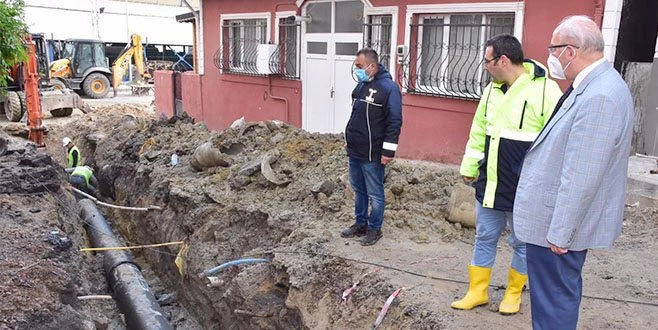 BAŞKAN KADİR ALBAYRAK İLÇELERDE DEVAM EDEN ÇALIŞMALARI YERİNDE İNCELEDİ