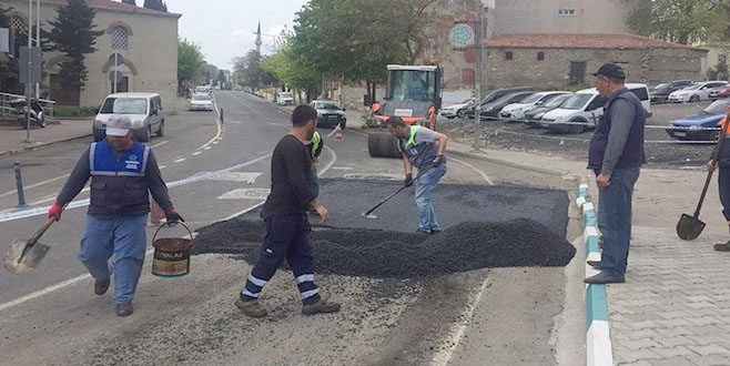 SÜLEYMANPAŞA BELEDİYESİ ASFALT SEZONUNU HIZLI AÇTI