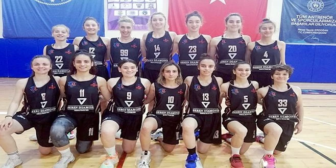 KADIN BASKETBOL TAKIMI DESTAN YAZIYOR 