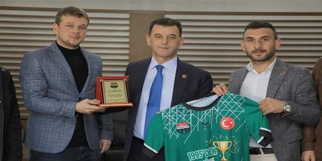 KARAAĞAÇ SPOR KULÜBÜ`NDEN BAŞKAN ÇETİN`E ZİYARET