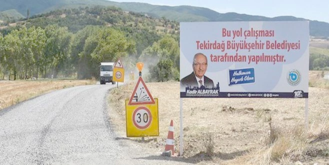 BÜYÜKŞEHİR ÜÇ İLÇEDEKİ BETON YOL YAPIMINI TAMAMLADI