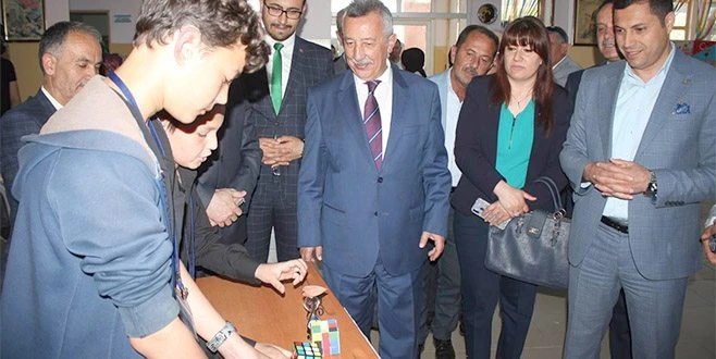 KAPAKLI`DA ÖĞRENCİLERDEN BİLİM ŞENLİĞİ