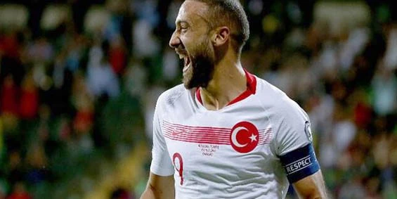 CENK TOSUN`DAN ANKETLİK PERFORMANS