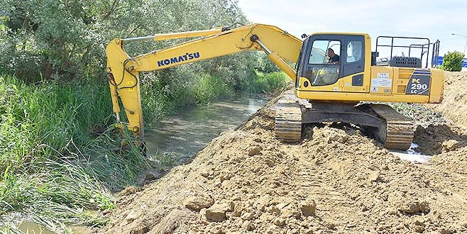 BÜYÜKŞEHİR DERE ISLAH ÇALIŞMALARI DEVAM EDİYOR