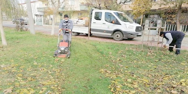 ERGENE?DE PARKLARI  YENİ BİR GÖRÜNÜME KAVUŞUYOR