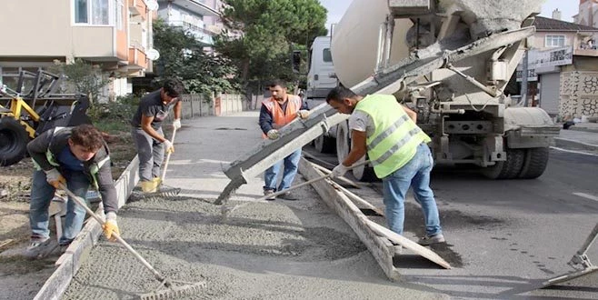 GMKP MAHALLESİ`NDE  KALDIRIM ÇALIŞMALARI DEVAM EDİYOR