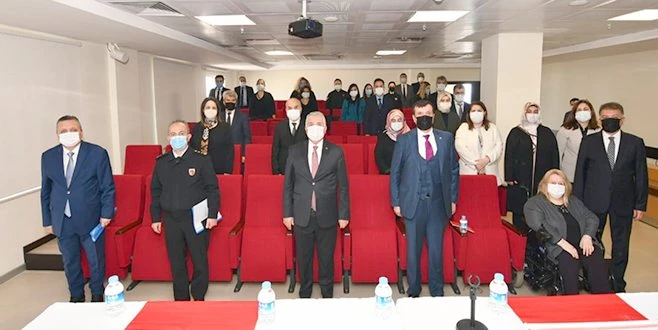 VALİ YILDIRIM; ?KADINA ŞİDDET TÜM DÜNYANIN KANAYAN YARASIDIR?