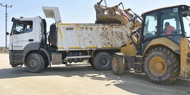 KAPAKLI-PINARÇA ARASINDA BETON YOL ÇALIŞMALARI BAŞLADI