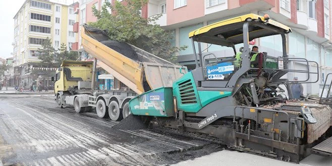 DUMLUPINAR CADDESİ VE PLEVNE CADDESİ ASFALTLANIYOR