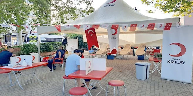 KIZILAY?IN BAĞIŞ MESAİSİ