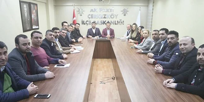 AK PARTİ İLÇE BAŞKANI ÜMİT KÖK BIRAKTI