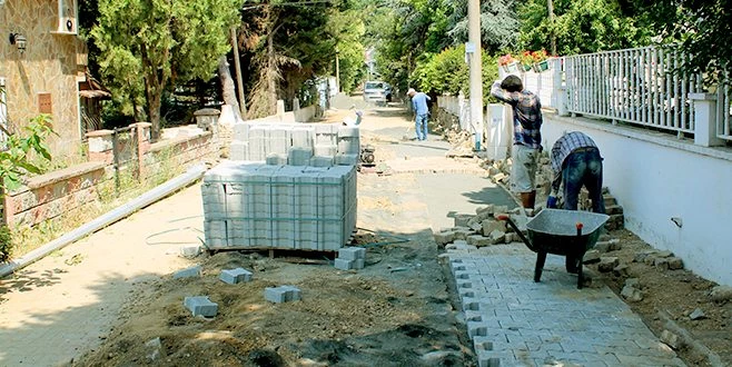 YOL ÇALIŞMALARI DEVAM EDİYOR