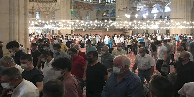 SELİMİYE?DE BAYRAM NAMAZI COŞKUSU