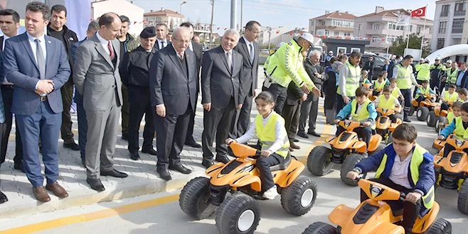  İLK TRAFİK EĞİTİM PARKI ÇORLU?DA AÇILDI