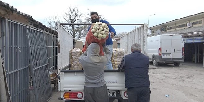 PATATES VE SOĞAN HAREKETLİLİĞİNDEN ÜRETİCİ DE MEMNUN TÜKETİCİ DE 