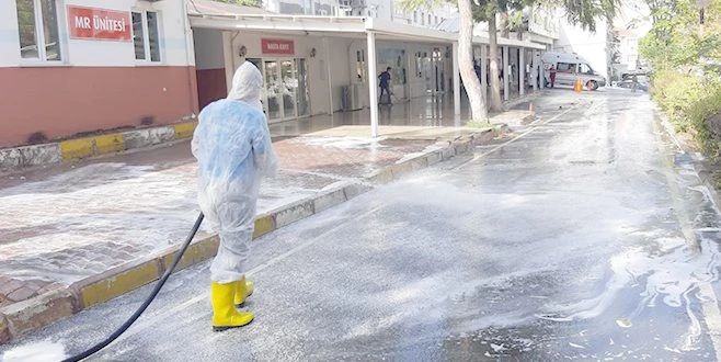 SALGINLA MÜCADELE HIZ KESMEDEN DEVAM EDİYOR