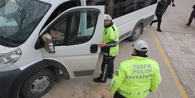 SERVİS ŞOFÖRÜ, İKİNCİ KEZ ALKOLLÜ YAKALANDI