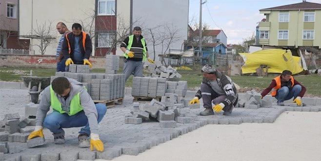 KAPAKLI BELEDİYESİ ÜSTYAPI VE ALTYAPI ÇALIŞMALARINA DEVAM EDİYOR