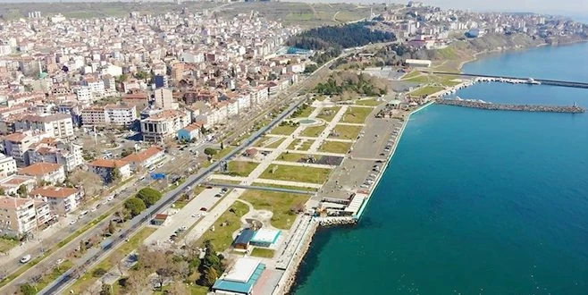 TEKİRDAĞ YAPILAŞMADA METROPOL ŞEHİRLERLE YARIŞIYOR