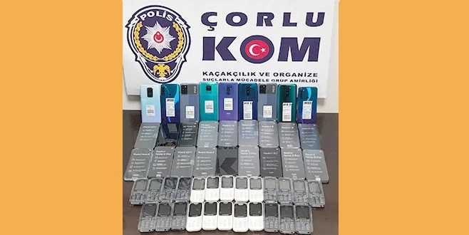 İŞYERİNDE 51 ADET GÜMRÜK KAÇAĞI TELEFON ELE GEÇİRİLDİ