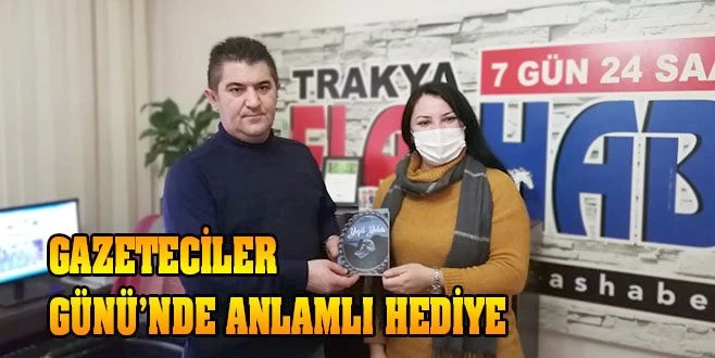 YAZAR CANAN KESER, GAZETEMİZE KİTABINI HEDİYE ETTİ