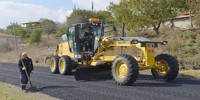 SÜLEYMANPAŞA BELEDİYESİ ÜÇ AYDA YARIM MİLYON METREKARE YOL YAPTI