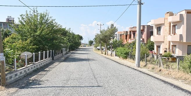 BÜYÜKŞEHİR BELEDİYESİ`NDEN SATHİ KAPLAMA YOL