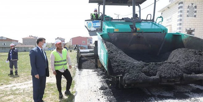 KAPAKLI 9 SOKAK?TA SICAK ASFALTI TAMAMLADI