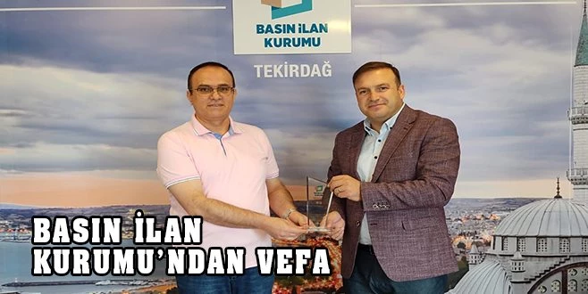 EMEKLİ TEKİRDAĞ ŞUBE MÜDÜRÜ?NE PLAKET!