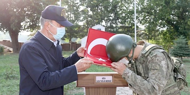 BAKAN AKAR YUNANİSTAN SINIRINDA?