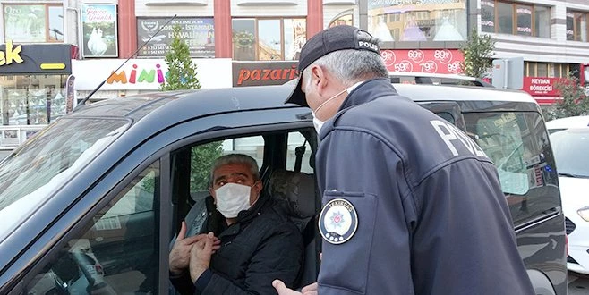 TEKİRDAĞ?DA SOKAĞA ÇIKMA KISITLAMASI UYGULAMALARI SÜRÜYOR